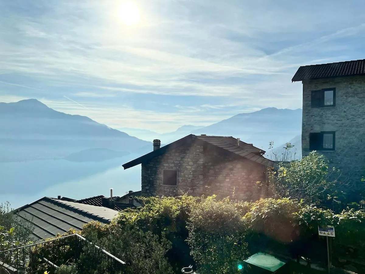 Holiday home Die Weinrose - Natura Lago Monti Montemezzo